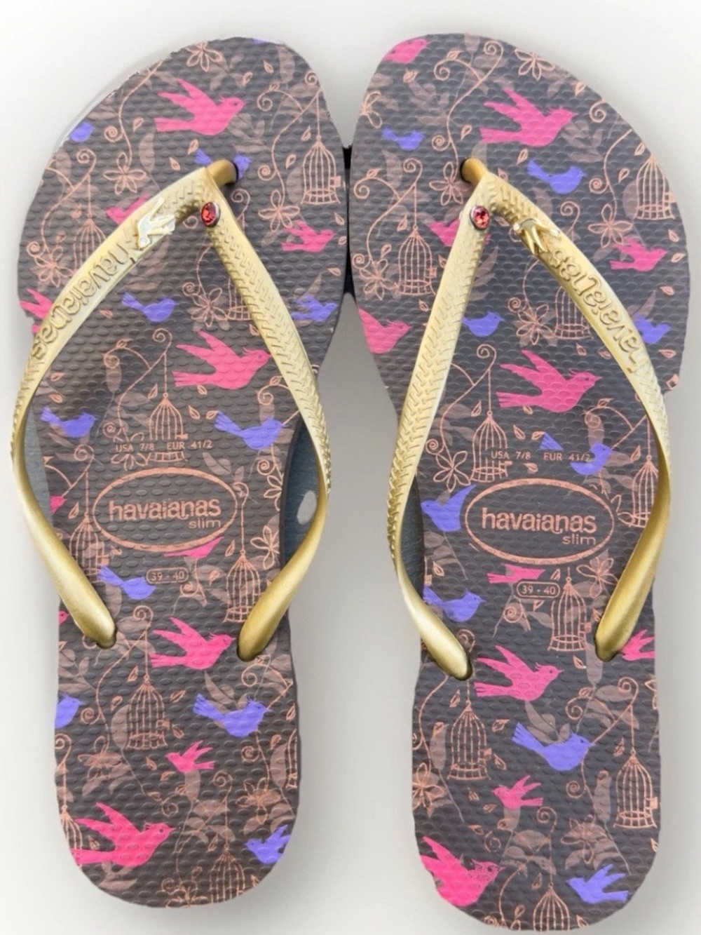Havaianas Slim Gold-Strap Brown Sandals with Pink & Purple Bird Print